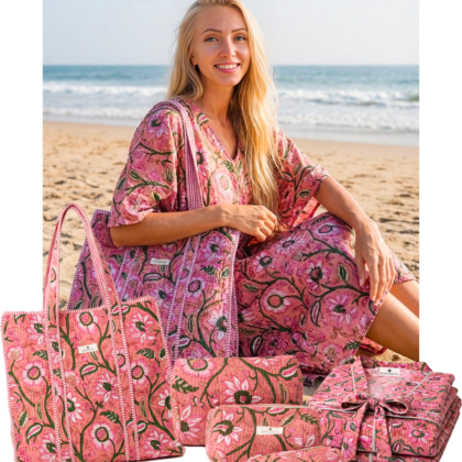 kit signature mexico avec caftan peignoir sac cabas et trousses de toilettes rose motif fleurs tendance par Bohosoleil
