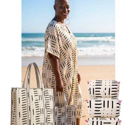 kit voyage avec caftan, trousses de toilette maquillage et sac cabas en coton tendance